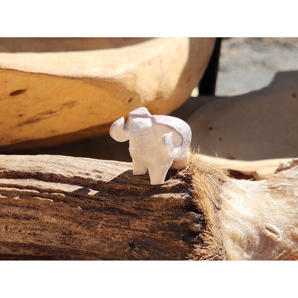 Custom sheep figure made from real Alaska Deer Antler - Picture 3 of 7